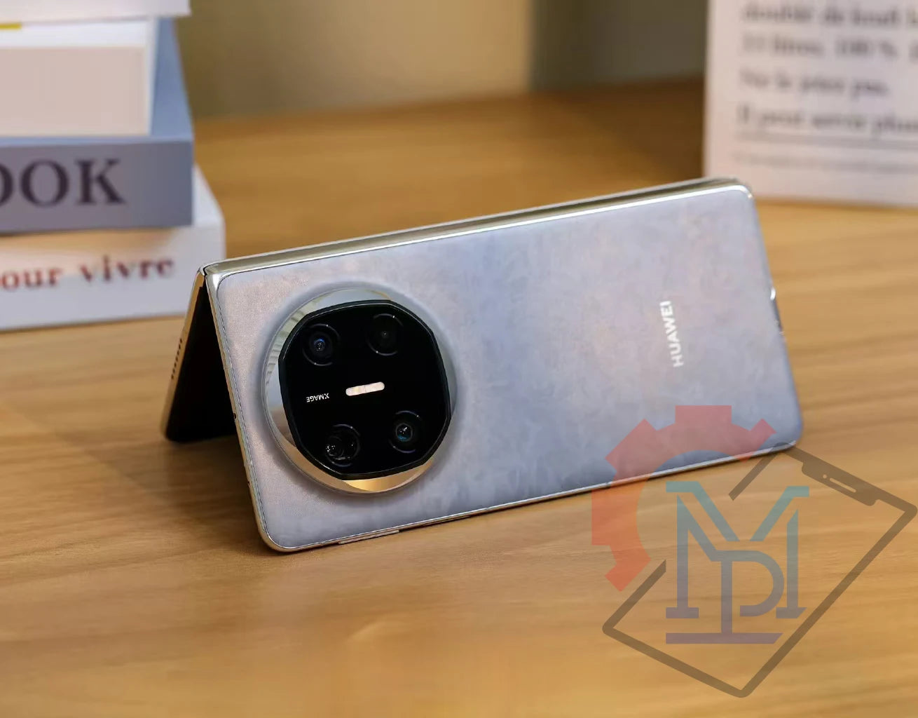 Original Huawei Mate X6 5G Foldable Phone 7.93 Inches Kunlun Glass 2 Folded Display Kirin 9020 HarmonyOS 4.3 NFC Smartphone